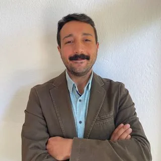 Psk. Volkan Kaplan — Psikoloji, Çanakkale. Portre fotoğrafı.