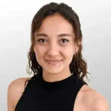 Fzt. Selin Öztürk — Fizyoterapi Ve Rehabilitasyon, Konyaaltı, Antalya. Portre fotoğrafı.