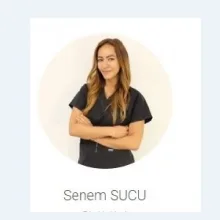 Dt. Senem Sucu — Diş Hekimi, Maltepe, İstanbul. Portre fotoğrafı.
