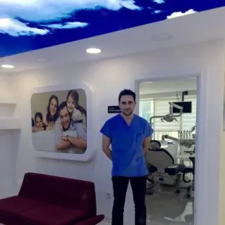 Dt. Ferdi Dabak profilinde yer alan galeri fotoğrafı.