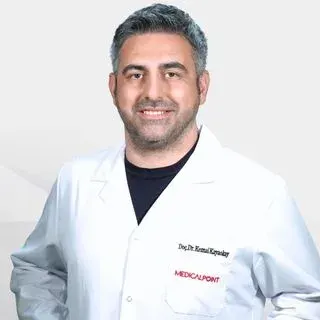 Doç. Dr. Kemal Kayaokay — Ortopedi Ve Travmatoloji, Karşıyaka, İzmir. Portre fotoğrafı.