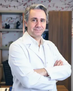 Op. Dr. Yasir Gözü profilinde yer alan galeri fotoğrafı.