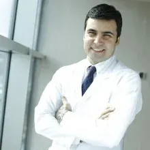 Prof. Dr. Kamil Gülpınar — Genel Cerrahi, Ankara. Portre fotoğrafı.