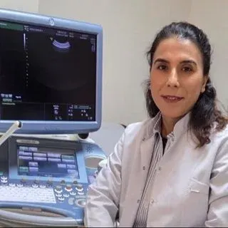 Op. Dr. Necla Kaya — Kadın Hastalıkları Ve Doğum, Kızıltepe, Mardin. Portre fotoğrafı.