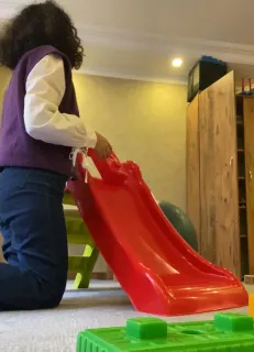 Dkt. Zeynep Öner profilinde yer alan galeri fotoğrafı.