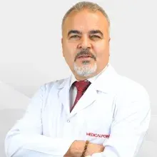 Doç. Dr. Hikmet Zeytun — Çocuk Cerrahisi, Şehitkamil, Gaziantep. Portre fotoğrafı.