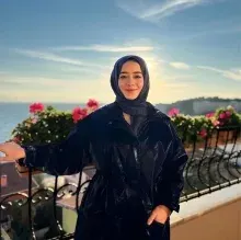 Psk. Sümeyye Demir — Psikoloji, İstanbul. Portre fotoğrafı.
