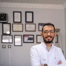 Dt. Uğur Uzunlu — Diş Hekimi, Kayseri. Portre fotoğrafı.