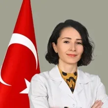 Uzm. Dr. Deniz Delibaş — Radyoloji, Yenimahalle, Ankara. Portre fotoğrafı.