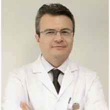 Op. Dr. Mehmet Gürel — Ortopedi Ve Travmatoloji, İstanbul. Portre fotoğrafı.