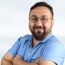 Uzm. Dt. Oğuzhan Cengiz — Ağız Diş Ve Çene Cerrahisi, Yalova. Portre fotoğrafı.