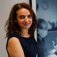 Prof. Dr. Esra Bulgan Kılıçdağ — Adana. Portre fotoğrafı.