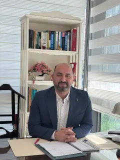 Doç. Dr. İbrahim Gündoğmuş profilinde yer alan galeri fotoğrafı.
