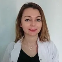 Dt. Bahar Aydın Hasdemir — Diş Hekimi, Ankara. Portre fotoğrafı.