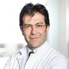 Doç. Dr. Murat Bozkurt — Kadın Hastalıkları Ve Doğum, Pendik, İstanbul. Portre fotoğrafı.