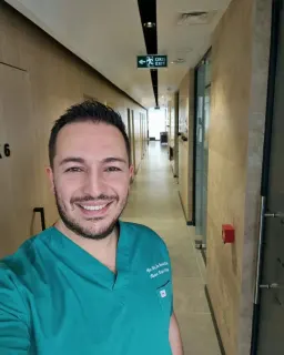Uzm. Dr. Kerem Turgut Atasoy profilinde yer alan galeri fotoğrafı.