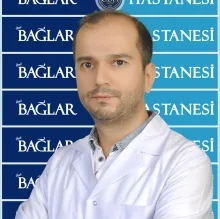 Uzm. Dr. Mehmet Kozan — İç Hastalıkları, Diyarbakır. Portre fotoğrafı.