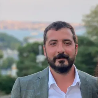 Op. Dr. Burak Özdemir profilinde yer alan galeri fotoğrafı.