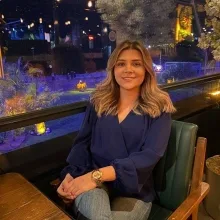 Dyt. Burcu Öcal — Diyetisyen, İstanbul. Portre fotoğrafı.