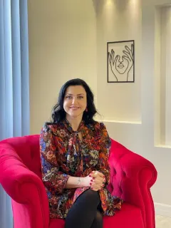 Op. Dr. Lale Çetin profilinde yer alan galeri fotoğrafı.