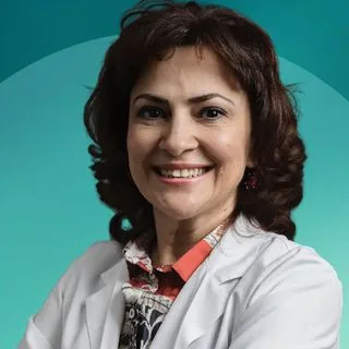 Prof. Dr. Berrin Çarmıklı Demirbaş — Endokrinoloji Ve Metabolizma Hastalıkları, Yenimahalle, Ankara. Portre fotoğrafı.