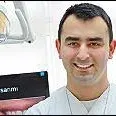 Dr. Dt. Serdar Algan — Periodontoloji, İstanbul. Portre fotoğrafı.