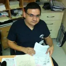 Uzm. Dr. Erhan Yeniaras — Anesteziyoloji Ve Reanimasyon, Bahçelievler, İstanbul. Portre fotoğrafı.