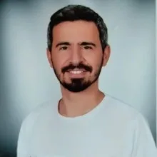 Dt. İsmail Duru — Diş Hekimi, Ceyhan, Adana. Portre fotoğrafı.