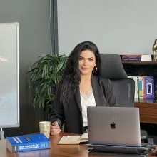 Psk. Merve Balikçi — Psikoloji. Portre fotoğrafı.