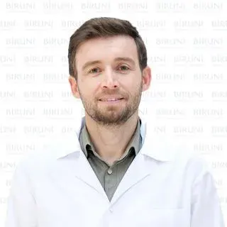 Uzm. Dr. Tural Talibov — Nöroloji, Küçükçekmece, İstanbul. Portre fotoğrafı.