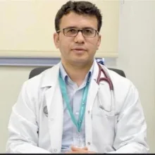 Uzm. Dr. Halis Yerlikaya — Tıbbi Onkoloji, Kayapınar, Diyarbakır. Portre fotoğrafı.