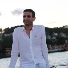 Dr. Öğr. Üyesi Atilla Tekin — Psikiyatri, İstanbul. Portre fotoğrafı.