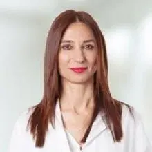 Op. Dr. Belma Kayhan — Göz Hastalıkları, İstanbul. Portre fotoğrafı.