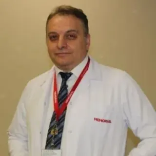 Prof. Dr. Mahmut Akyüz profilinde yer alan galeri fotoğrafı.