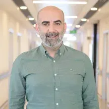 Op. Dr. Fettah Tosun — Adana. Portre fotoğrafı.