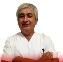 Op. Dr. Salih Şahin — Beyin Ve Sinir Cerrahisi, Büyükçekmece, İstanbul. Portre fotoğrafı.