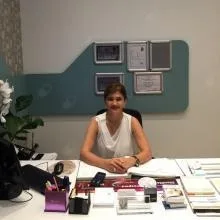 Op. Dr. Tülay Çağlar Özdemir — Kadın Hastalıkları Ve Doğum, Fatih, İstanbul. Portre fotoğrafı.