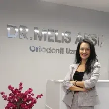 Dr. Dt. Melis Aksu — Çankaya, Ankara. Portre fotoğrafı.