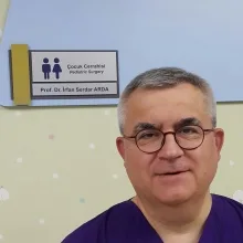 Prof. Dr. İrfan Serdar Arda — Çocuk Cerrahisi, Yenimahalle, Ankara. Portre fotoğrafı.