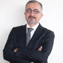 Prof. Dr. Adem Dervişoğlu — Genel Cerrahi, İstanbul. Portre fotoğrafı.