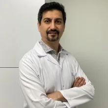 Doç. Dr. Murat Kiraz — Beyin Ve Sinir Cerrahisi, Keçiören, Ankara. Portre fotoğrafı.