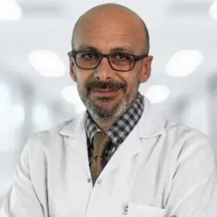 Uzm. Dr. İbrahim Keskinöz — Kulak Burun Boğaz, Bolu. Portre fotoğrafı.