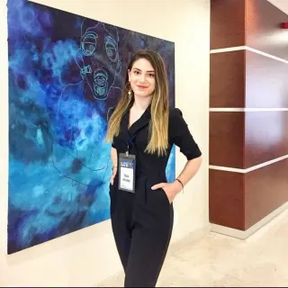 Dkt. Feyza Altınsoy Tokur profilinde yer alan galeri fotoğrafı.
