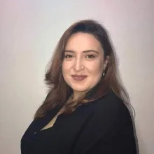 Psk. Feyza Mert — Psikoloji, İstanbul. Portre fotoğrafı.
