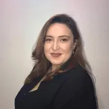 Psk. Feyza Mert — Psikoloji, İstanbul. Portre fotoğrafı.