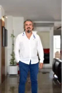 Prof. Dr. Gürhan Sakman profilinde yer alan galeri fotoğrafı.