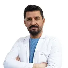Uzm. Dr. Mehmet Çalış — Nöroloji, Pendik, İstanbul. Portre fotoğrafı.