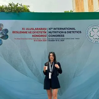 Dyt. Sinem Satıcı — Diyetisyen, Ankara. Portre fotoğrafı.