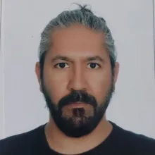 Halil Selçuk Kandemir — Aile Danışmanlığı, İstanbul. Portre fotoğrafı.