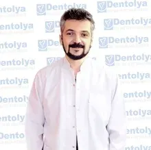 Dt. Ali Rıza Yılmaz — Diş Hekimi, İstanbul. Portre fotoğrafı.